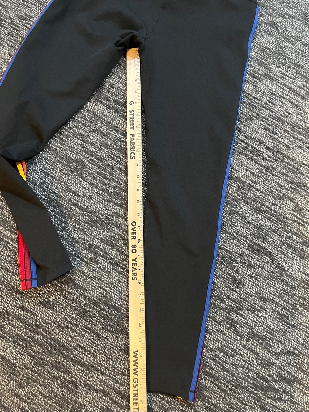 Aviator Nation 5-Stripe Performance Leggings - Black - Size XL - Picture 8 of 9